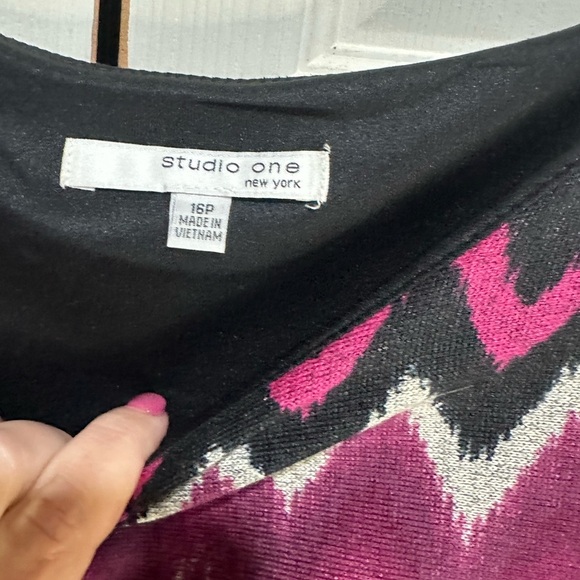 Studio One dress size 16p - Picture 2 of 3